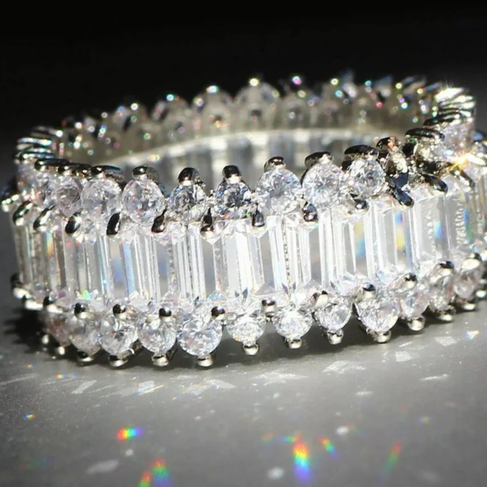 Sterling silver diamond ring 💍 - Picture 2 of 4